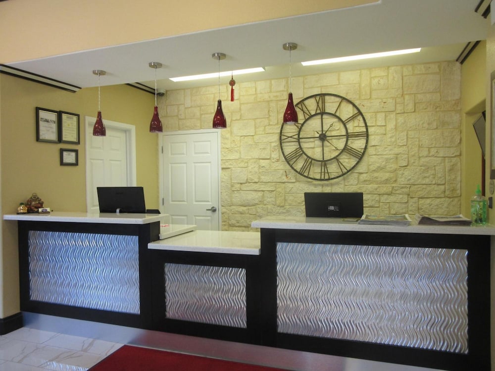 Executive Inn and Suites Tyler 15/51