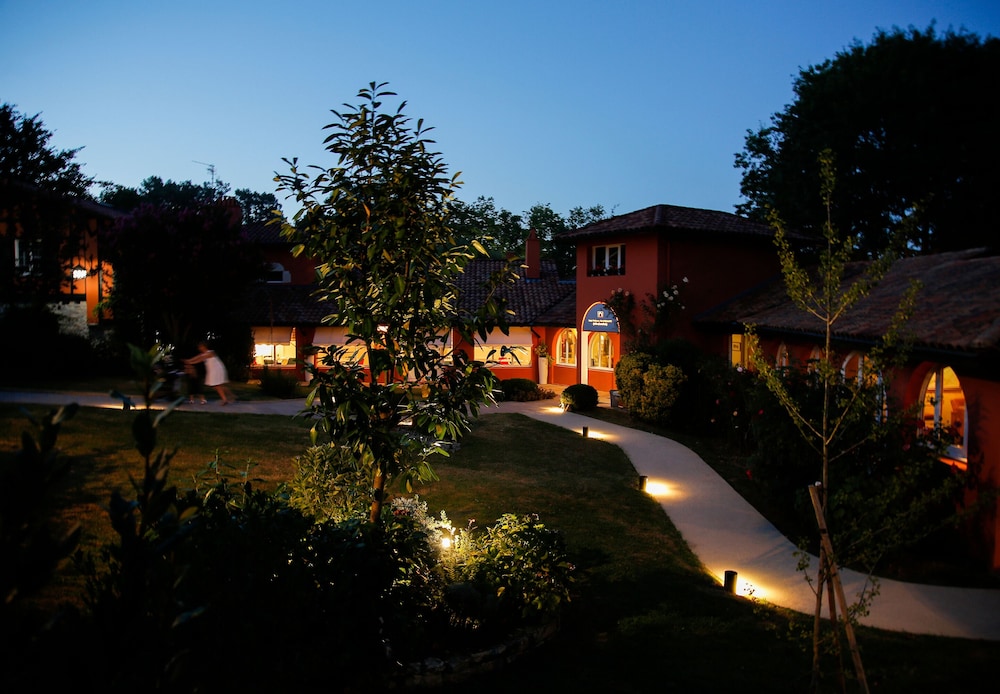 RELAIS DU SILENCE LES FRERES IBARBOURE - TABLE ET HOSTELLERIE 3/51