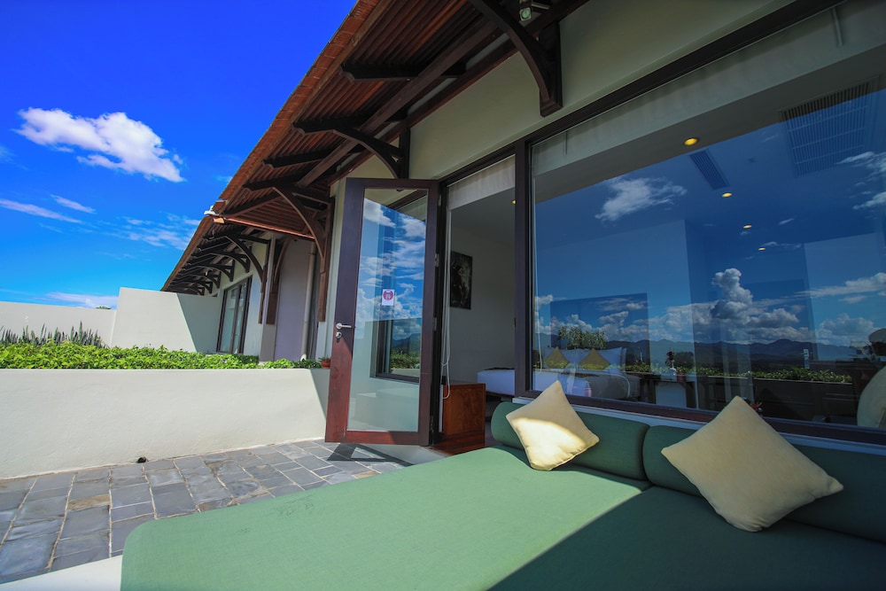 Luang Prabang View Hotel 68/74