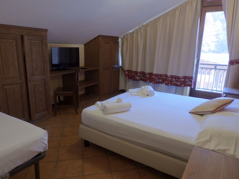 Hotel Sciatori 9/24