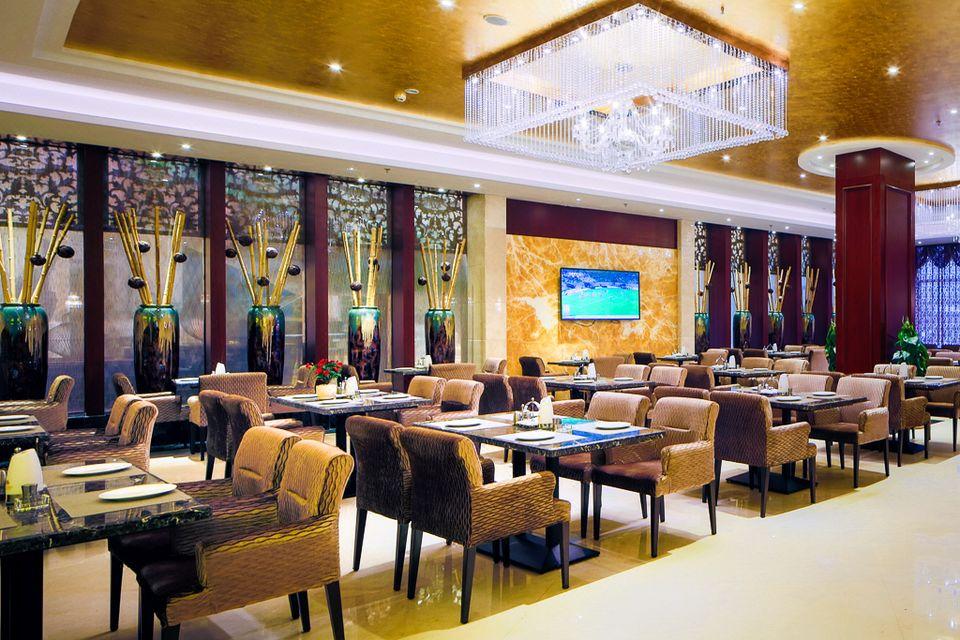 Sport Hotel (Chongqing West Railway Station) 36/39