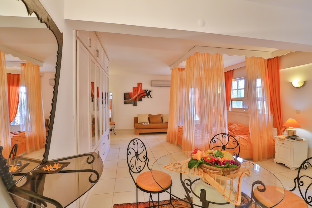 Villa Hotel Tamara 51/70