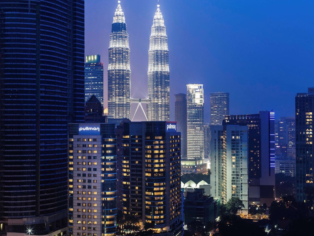 Pullman Kuala Lumpur City Centre Hotel and Residences 72/75