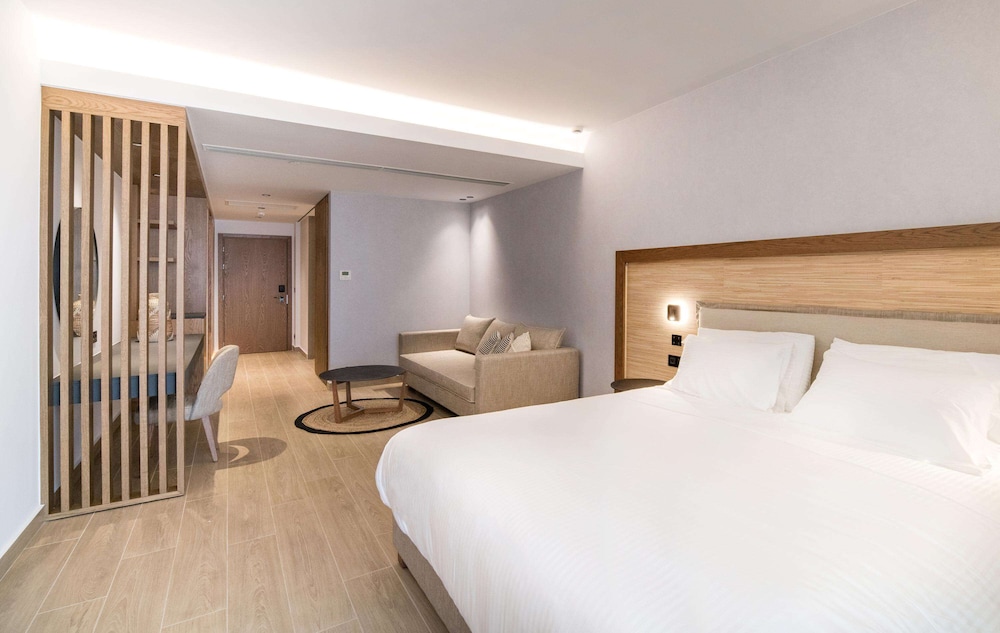 Akasha Beach Hotel and Spa 17/50