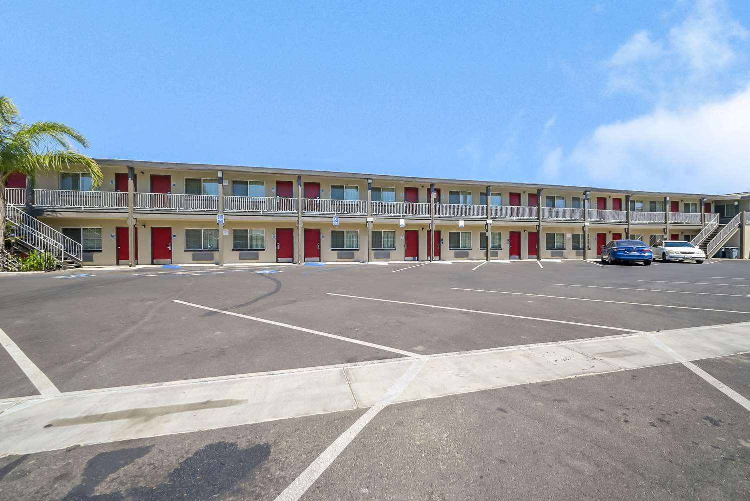 Econo Lodge Woodland near I-5 20/30