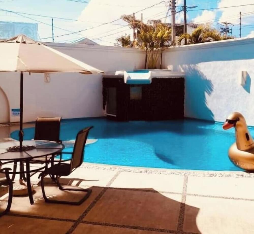 Hotel Blue Star Cancun 30/50