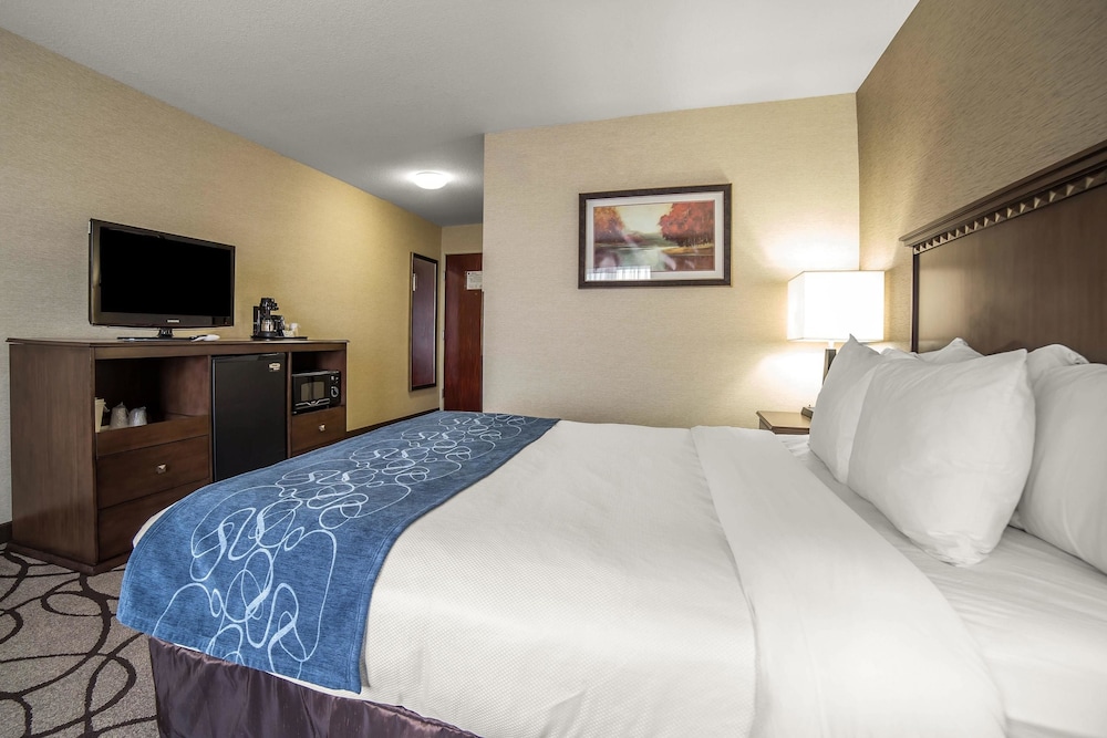 Comfort Suites Airport Salt Lake City, UT 9/35