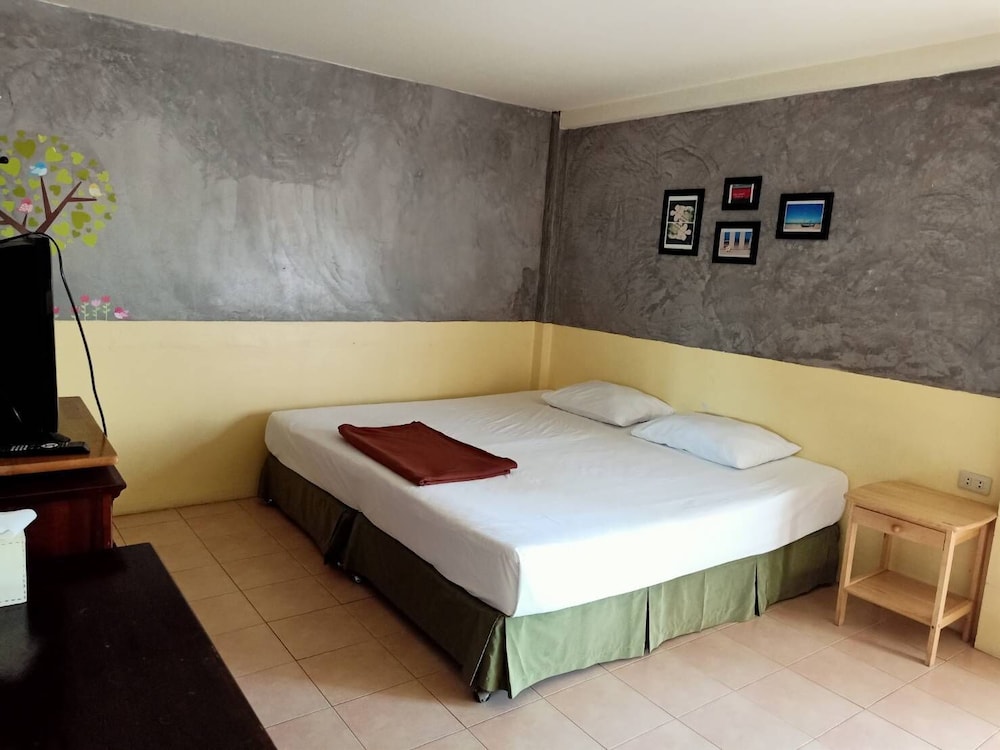 Phunyanuch Hotel 14/50