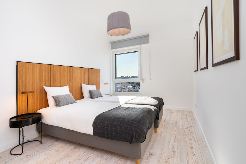 WHome Anjos Premium Apartment 8 9/50