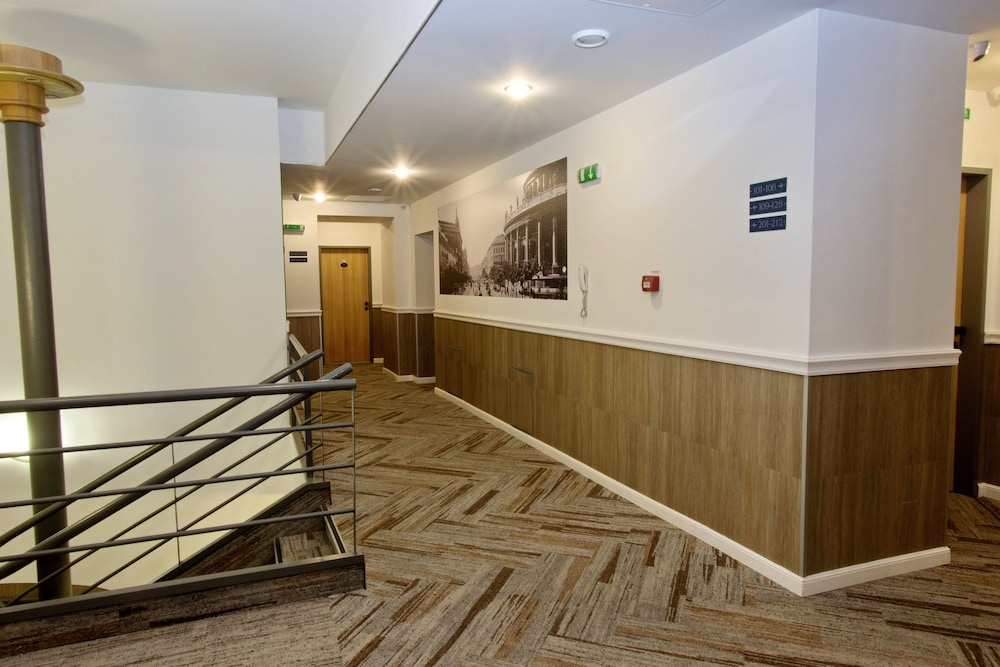 City Hotel Ring 4/36