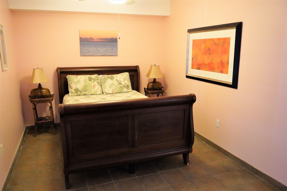 Glunz Ocean Beach Hotel and Resort 37/73
