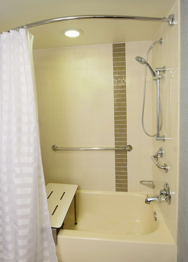 Hyatt Place Marlborough/Apex Center 62/64