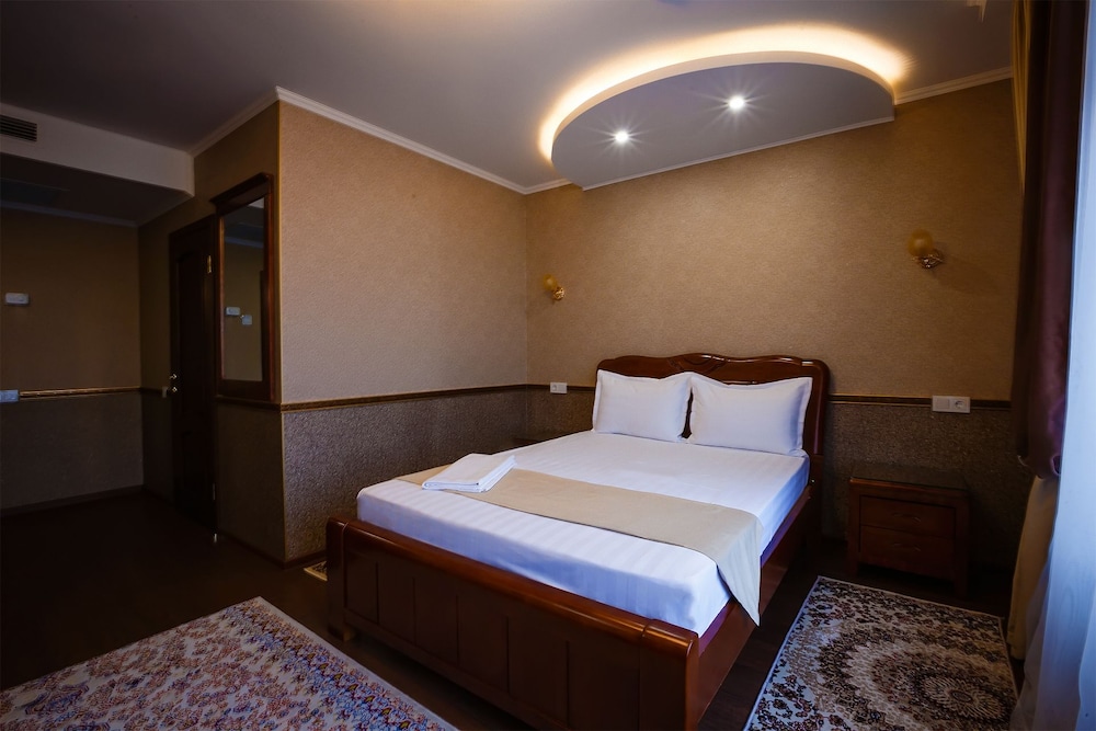 Salut Hotel Almaty 10/30