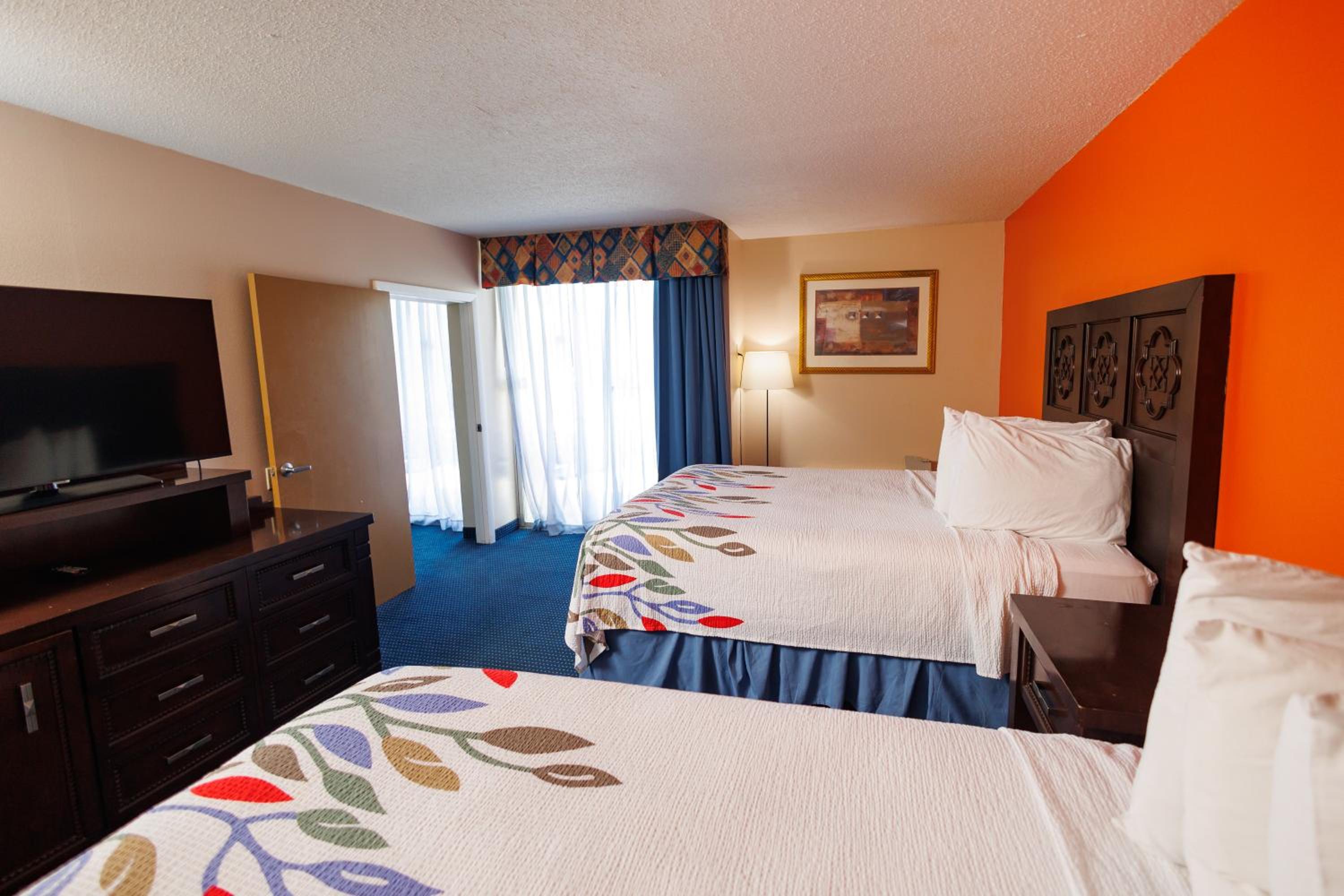 Family Suite, 2 Beds, Garden or Pool View