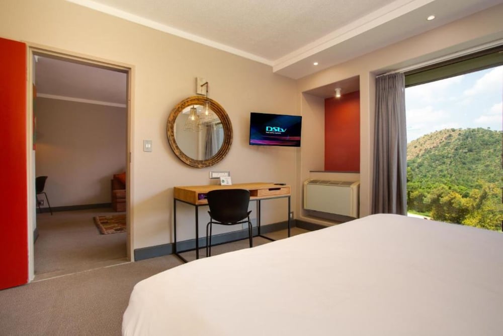 26 Degrees South Bush Boho Hotel 8/37