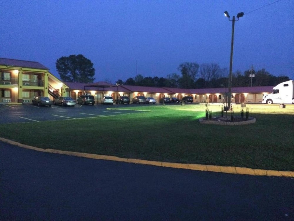OYO Duffy's Motel 36/37