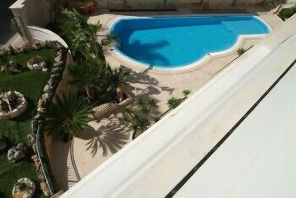 Albatres Palace Hotel 37/63