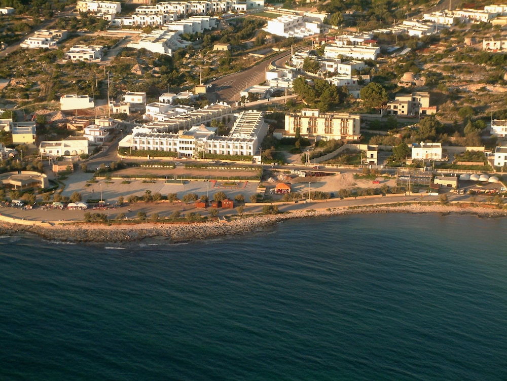 Cala Saracena Resort 40/50