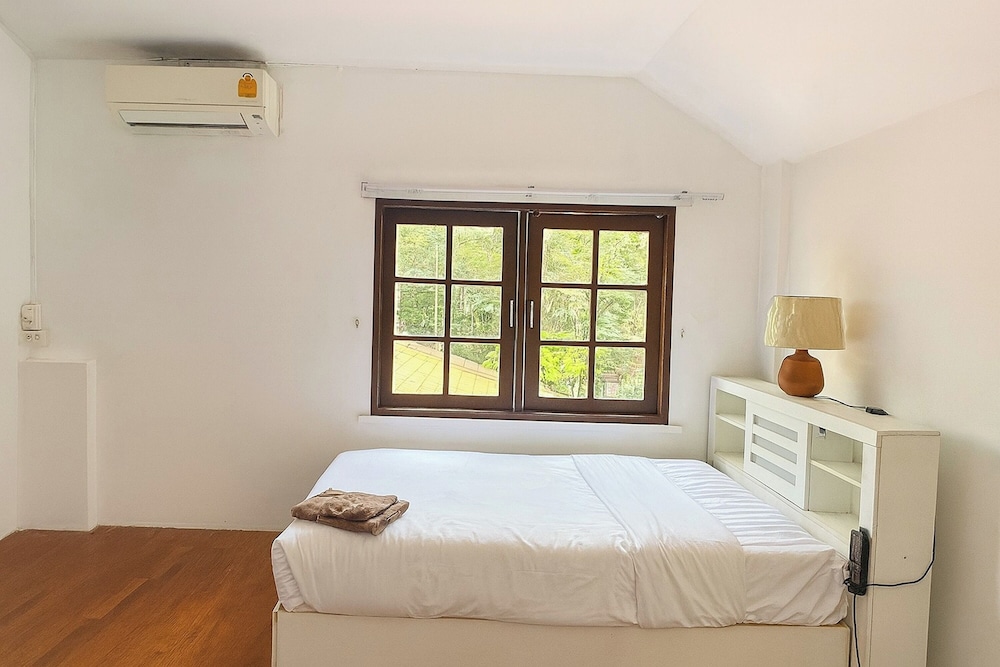 Seven Senses Guesthouse 24/74