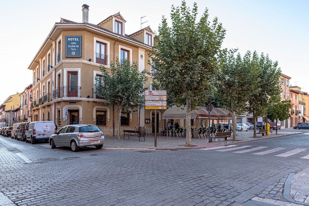 Hotel Maria de Molina 37/50