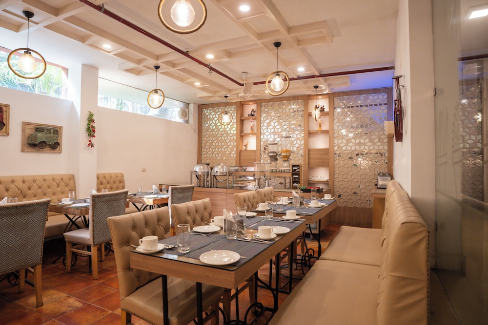 Ahuja Residency Gurgaon 40/50