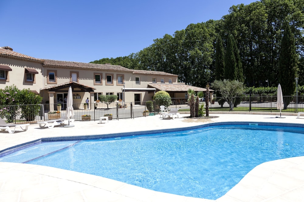 HOTEL LE MAS DE JOSSYL 33/37