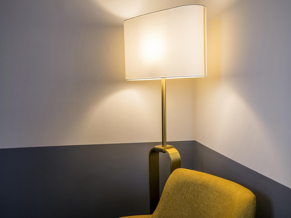 Mercure Rodez Cathedrale 17/50