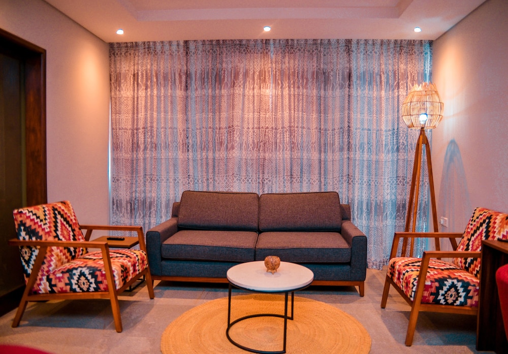 Crowne Plaza Dar Es Salaam 36/74