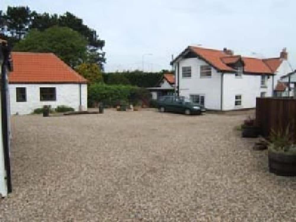 North End Farm Country Guest House 15/16