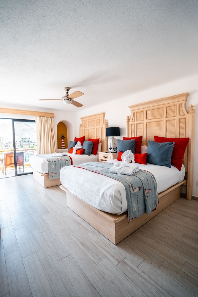 Marina Fiesta Resort and Spa 8/62
