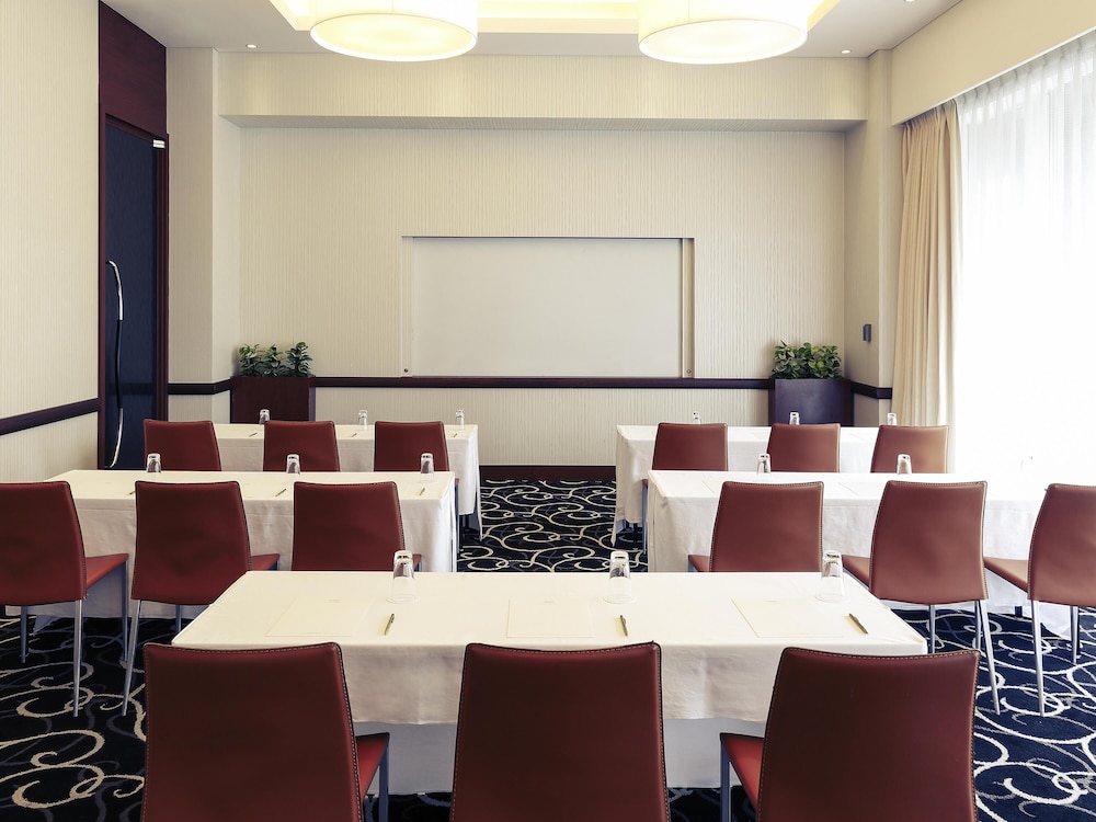 Mercure Sapporo 53/59
