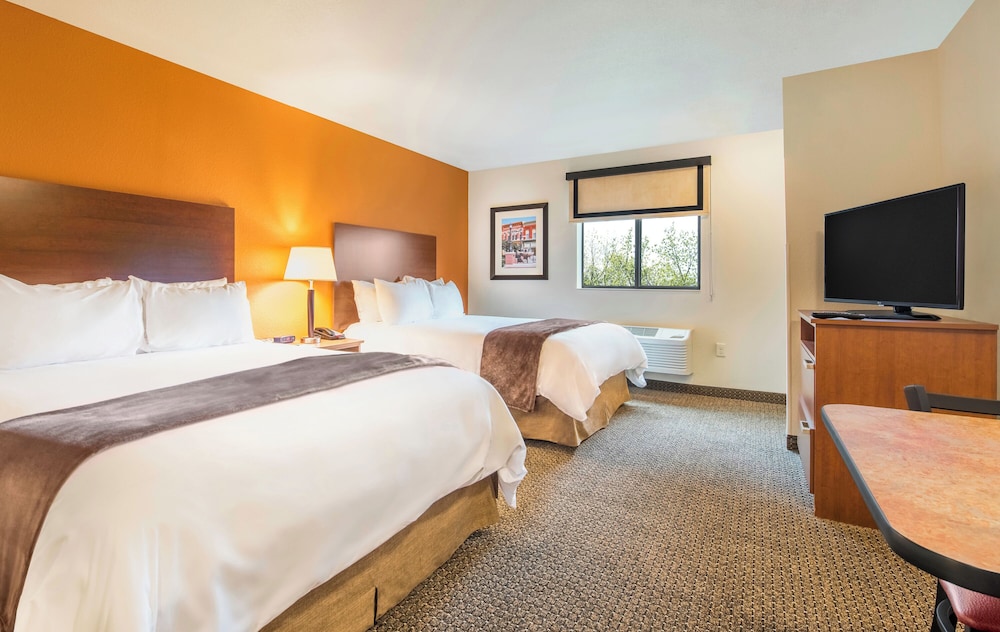 CONNECTING, 2 QUEEN BEDS, ACCESSIBLE