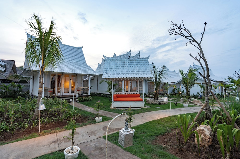 Paus Putih Hotel Lembongan 2/42