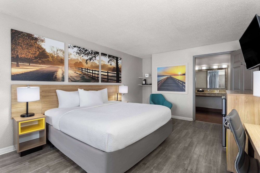 Room, King Bed, Accessible