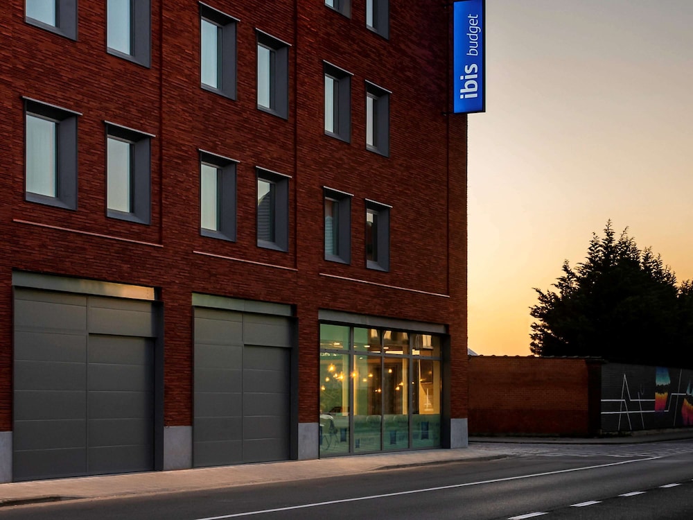 Ibis Budget Gent Centrum Dampoort 57/63