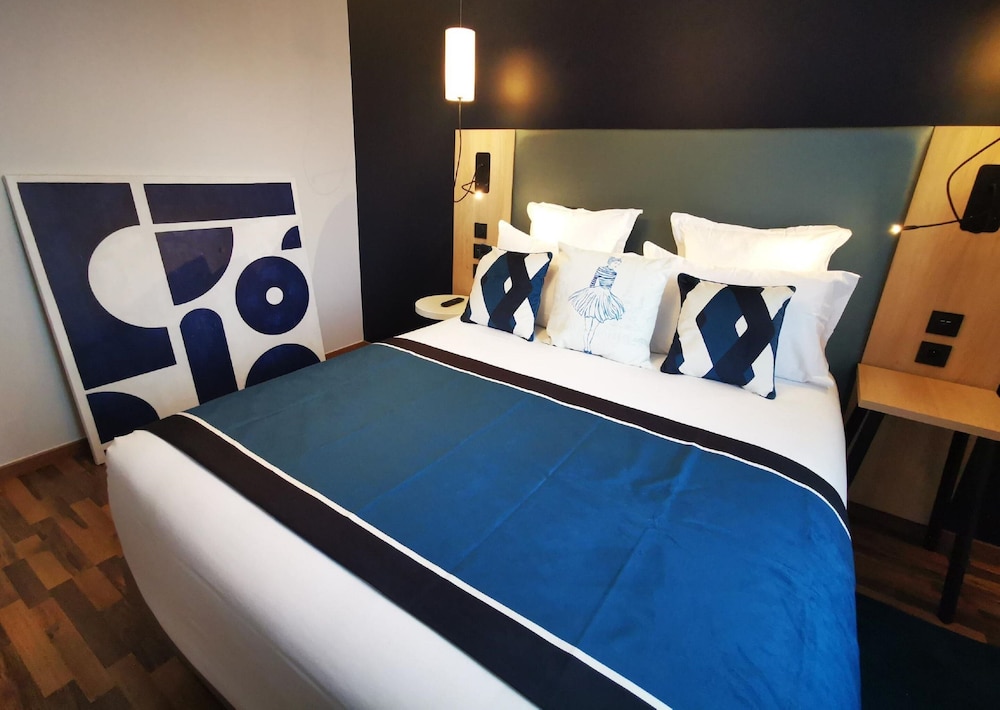 Residhome Asnieres 20/77