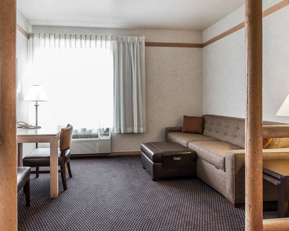 Quality Suites Moab near Arches National Park 30/42
