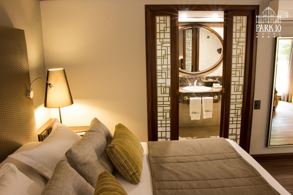 Hotel Park 10 66/88