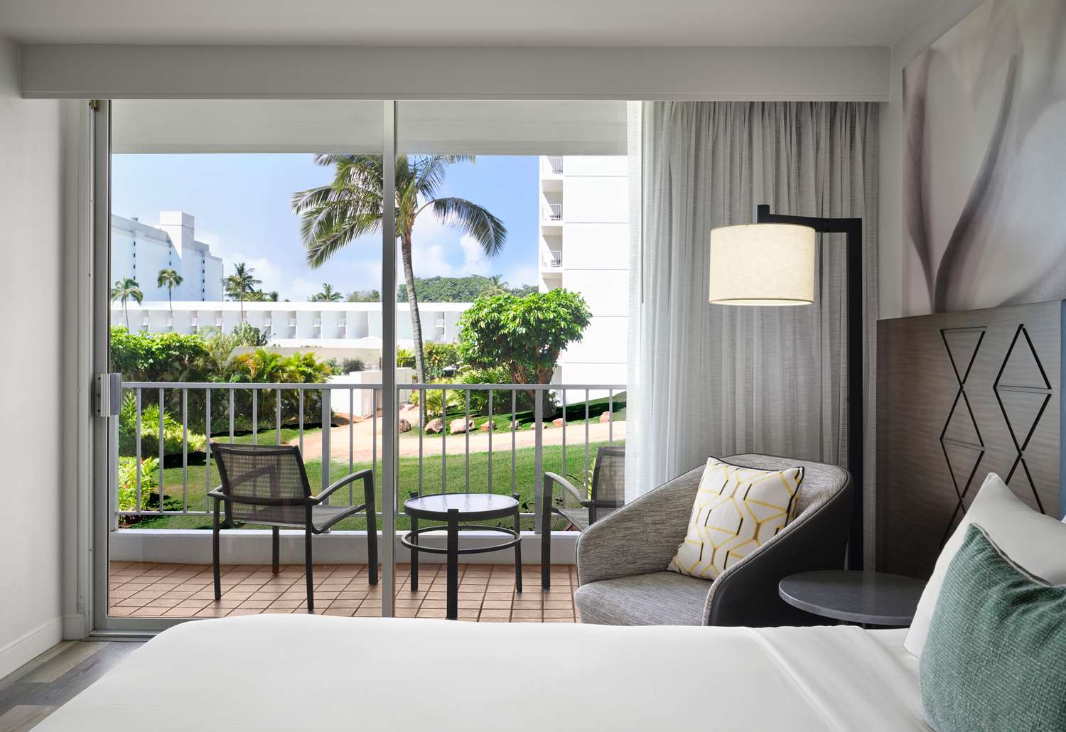 Room, King Bed, Queen Bed, Garden View, Sofa, Balcony