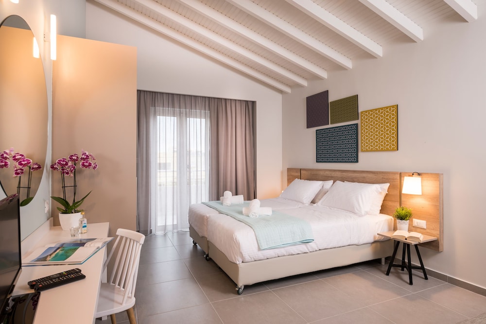 Irini Stalos Apartments 4/50