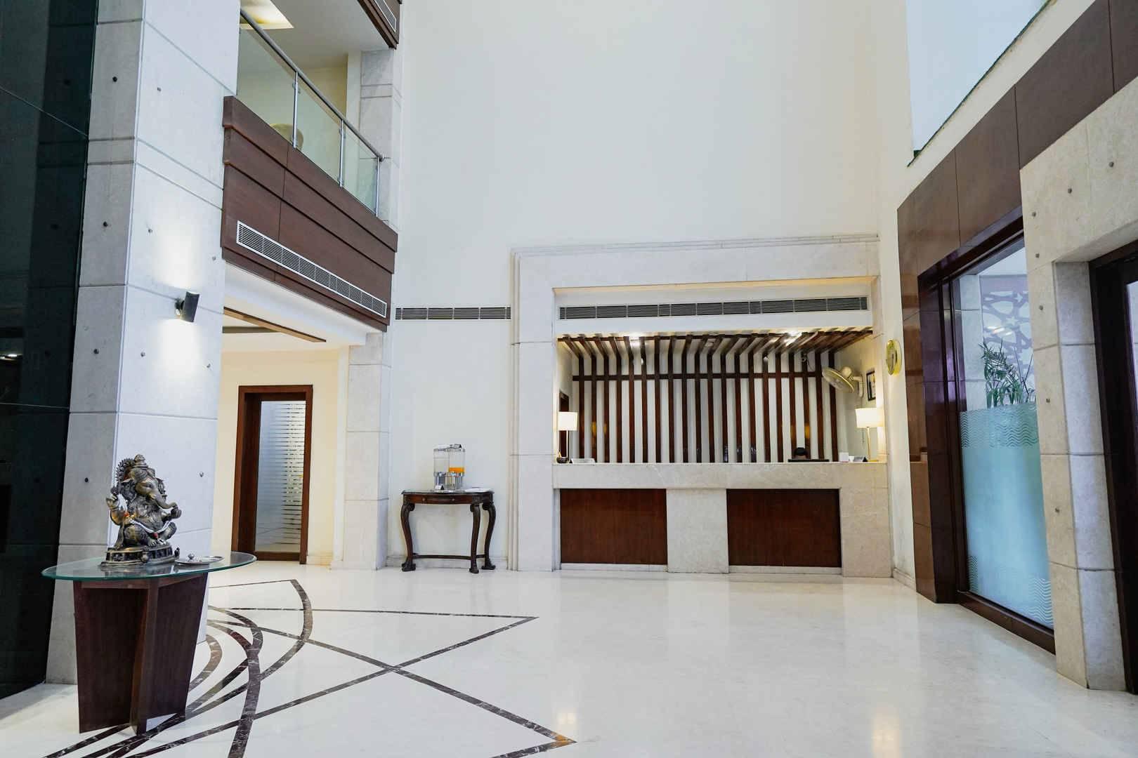 Hotel Sobti Continental 8/29