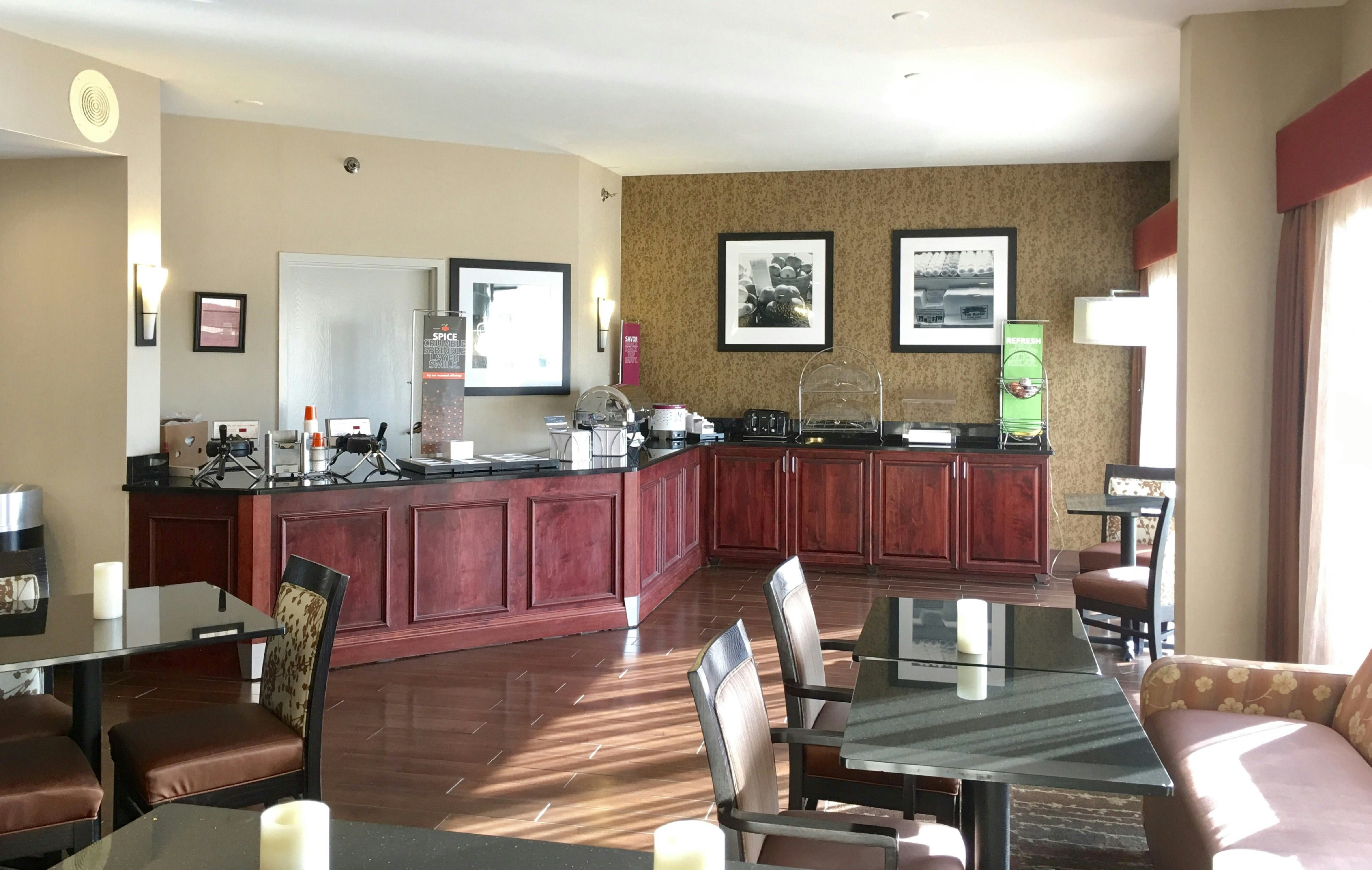 Hampton Inn Sevierville 35/43