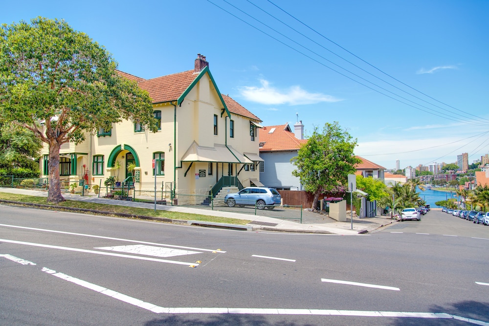 Neutral Bay Lodge 31/35