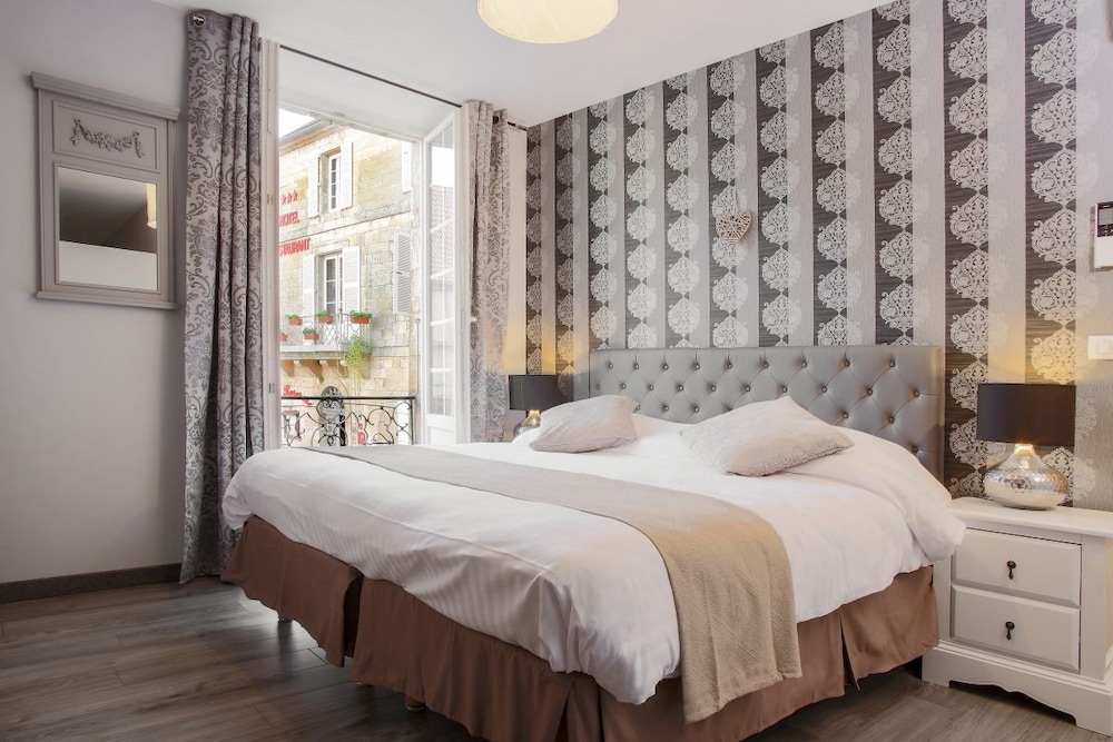 HOTEL LA ROSERAIE 6/50