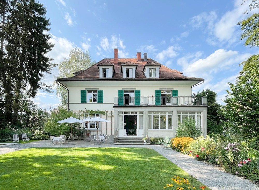 Signau House & Garden 4/35