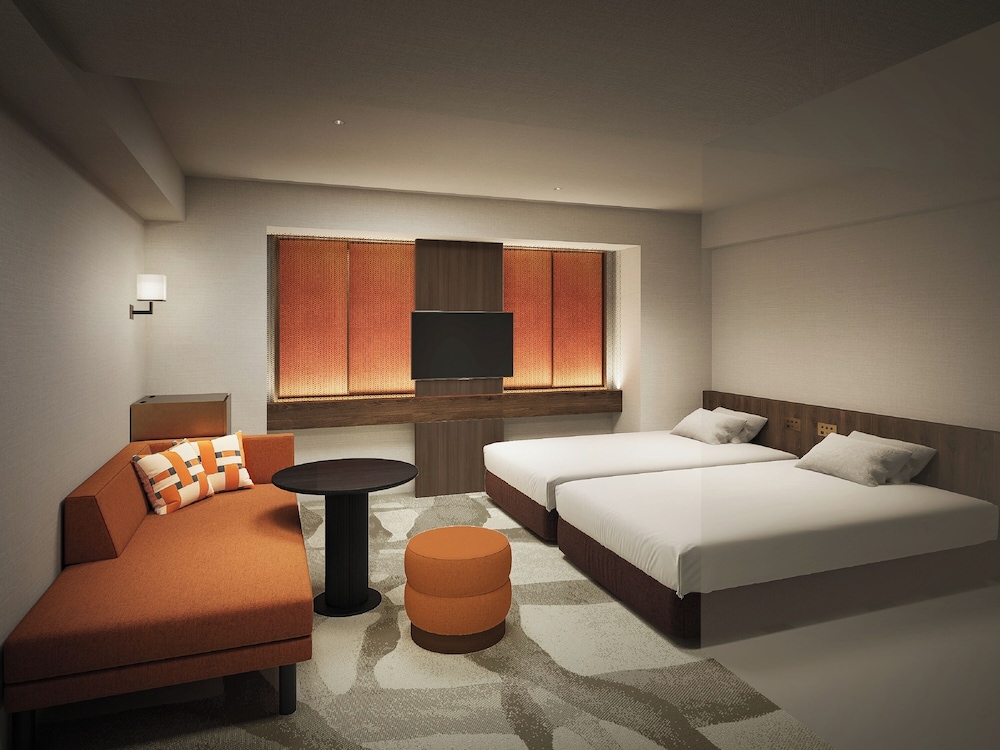 RENOVATED, SUPERIOR, TWIN BEDS