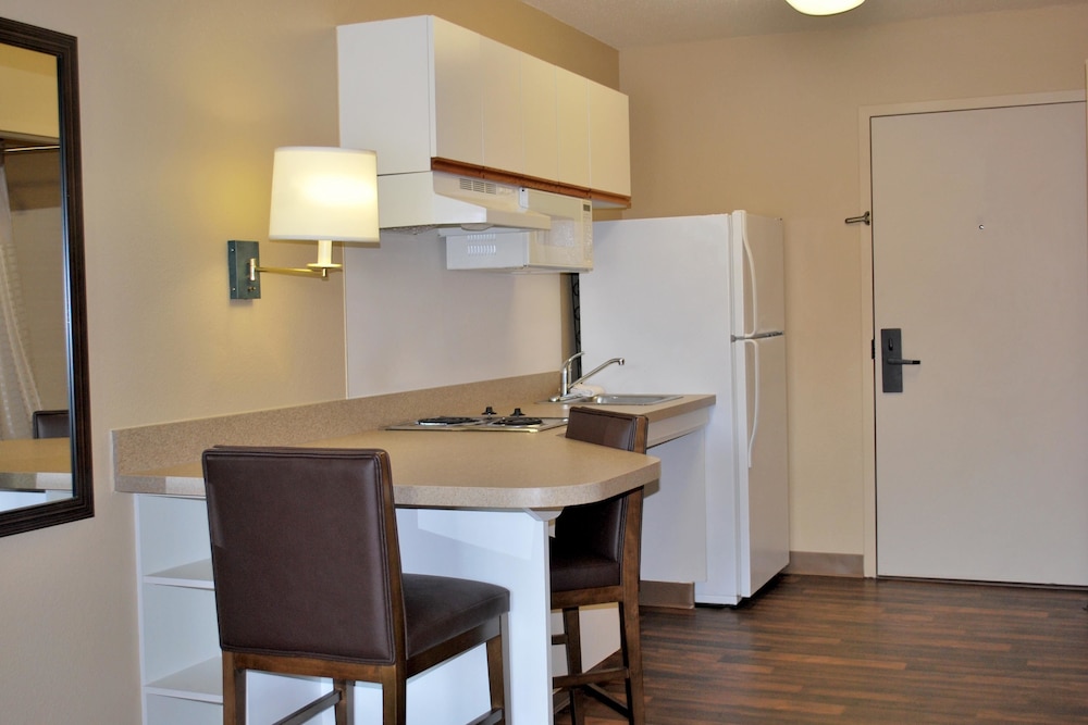 Extended Stay America -Cleveland -Beachwood -Orange Place -N 38/50
