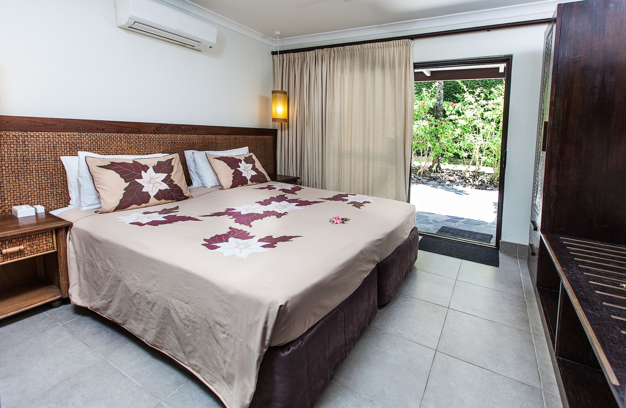 Garden, Premium, Suite, King Bed