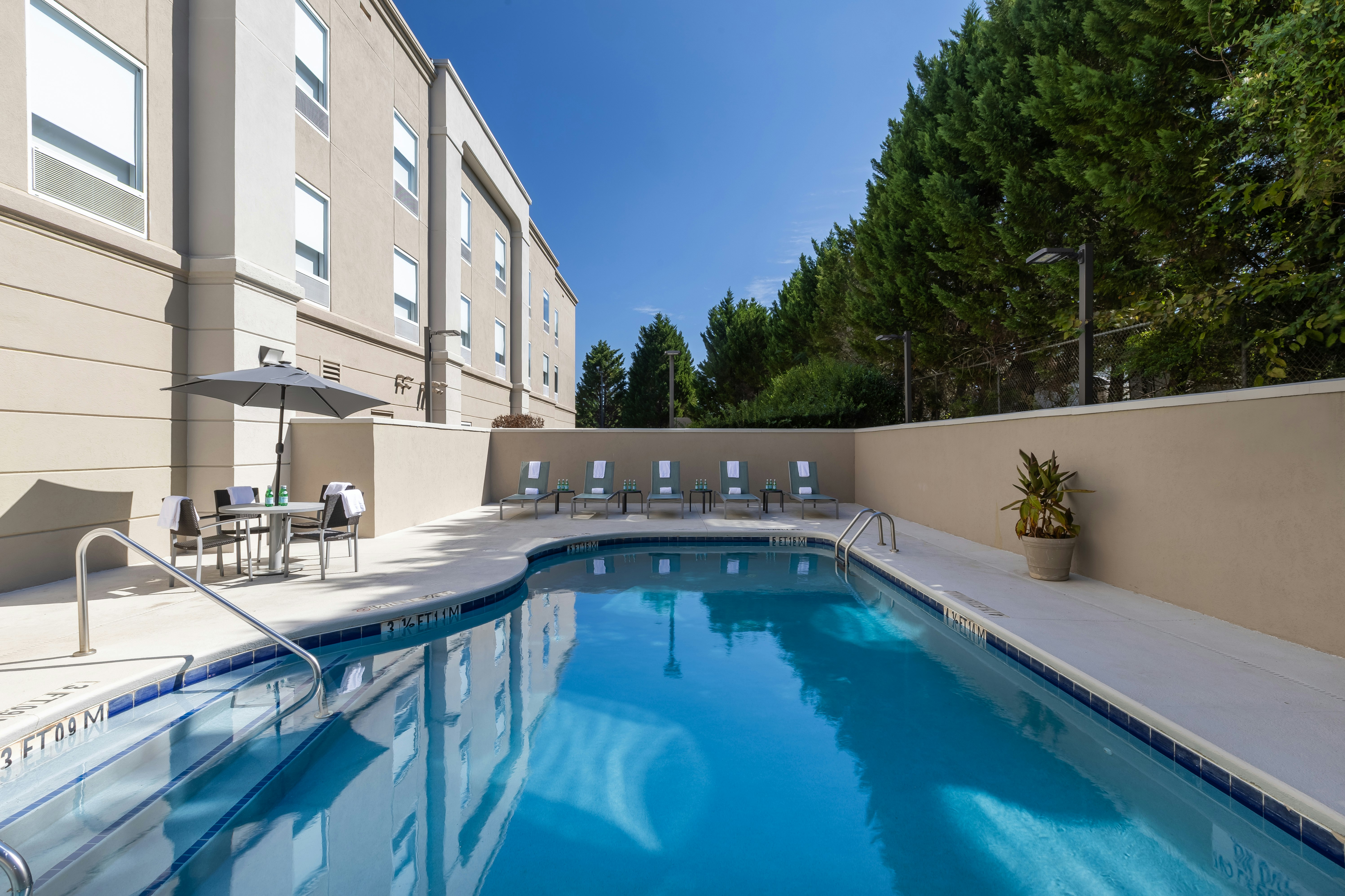 Hampton Inn Easley 30/72