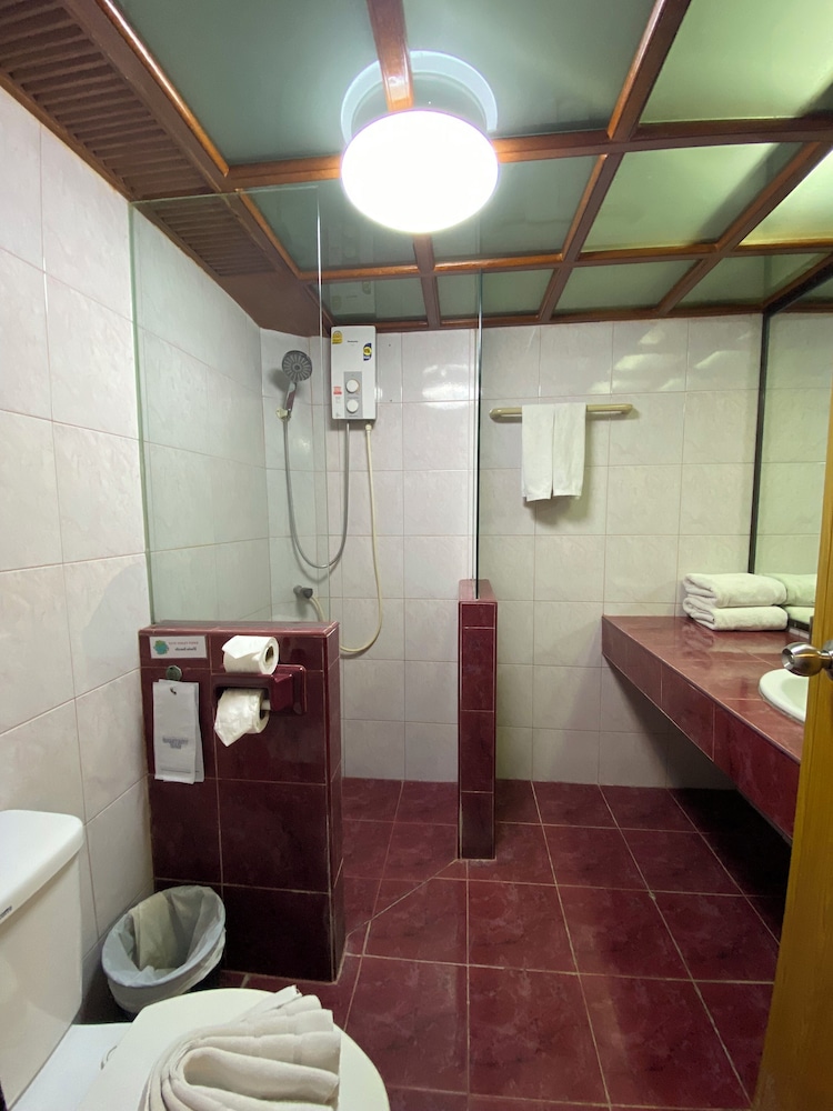 ROOM, STANDARD BUILDING